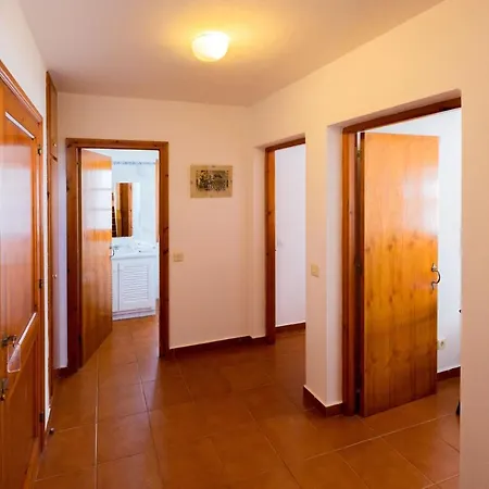 Duplex Es Brucs شقة *